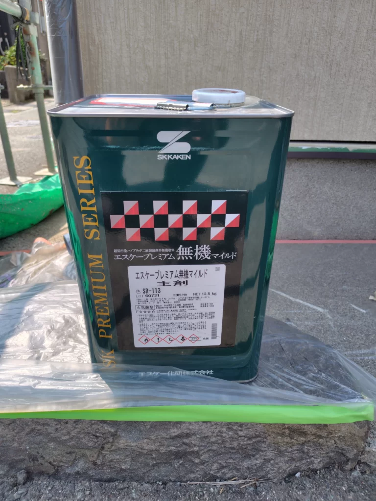 戸建住宅の外壁仕上げに使用したエスケープレミアム無機マイルド
